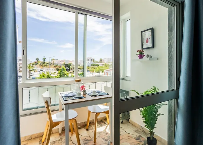 Moonstone In Centre *